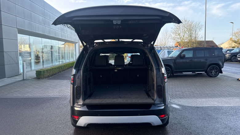 Land Rover Discovery 3.0 D300 Metropolitan Edition 5dr Auto Diesel Station Wagon